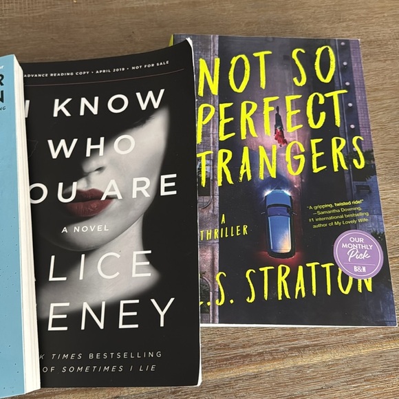 Thriller Mystery Book Bundle – 4 Suspenseful Reads - Picture 4 of 5